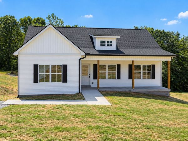1268 Old County House Road , Charlotte, TN 37036