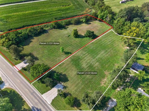 4111 N US Highway 35, Royal Center, IN 46978