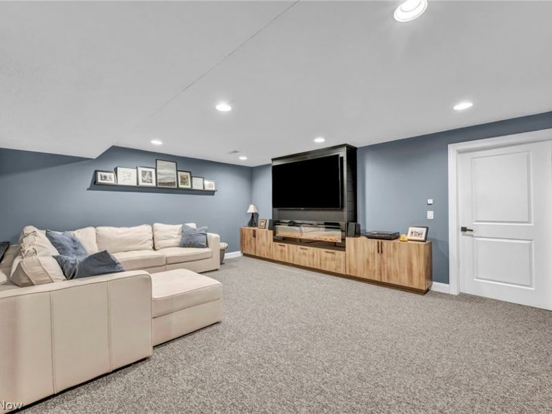 36633 Capri Lane, North Ridgeville, OH 44039 Photo 36