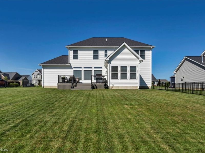 36633 Capri Lane, North Ridgeville, OH 44039 Photo 5
