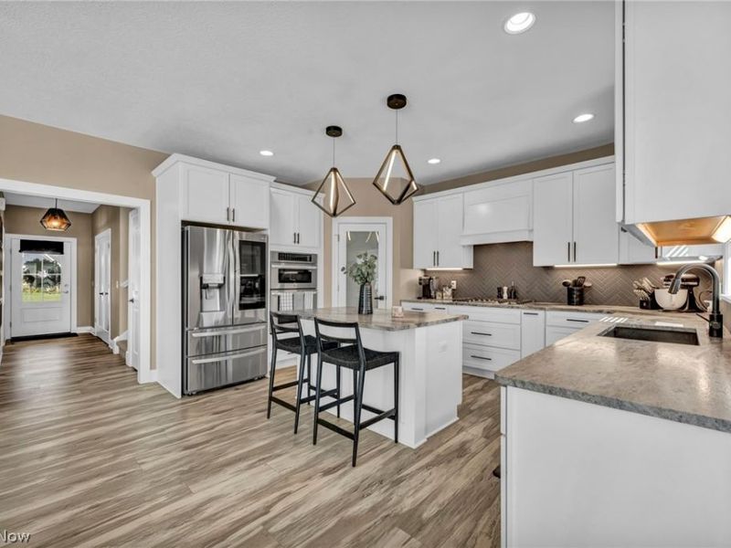 36633 Capri Lane, North Ridgeville, OH 44039 Photo 9