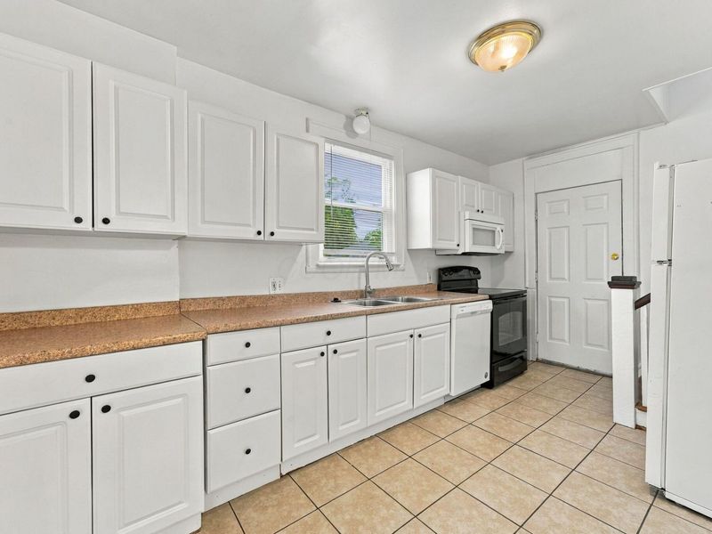 2146 Leonard Avenue, Columbus, OH 43219 Photo 12