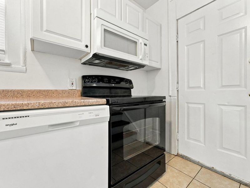 2146 Leonard Avenue, Columbus, OH 43219 Photo 14
