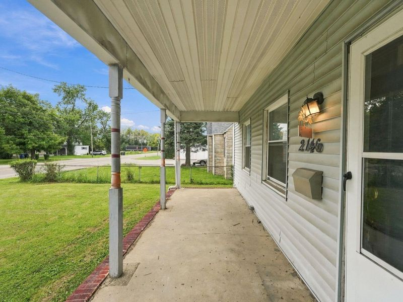 2146 Leonard Avenue, Columbus, OH 43219 Photo 3