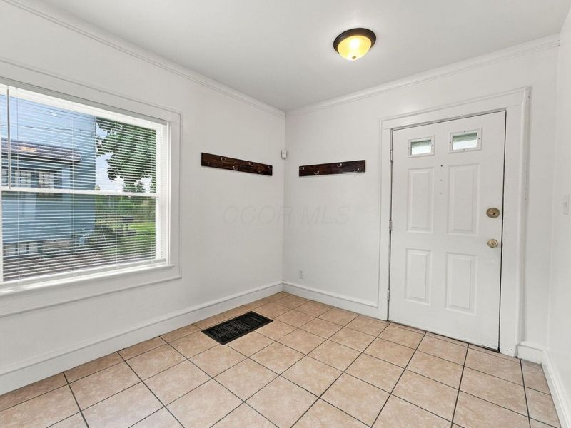 2146 Leonard Avenue, Columbus, OH 43219 Photo 5