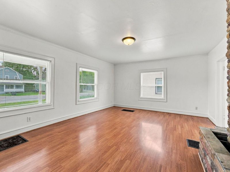 2146 Leonard Avenue, Columbus, OH 43219 Photo 6