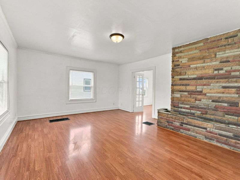 2146 Leonard Avenue, Columbus, OH 43219 Photo 7