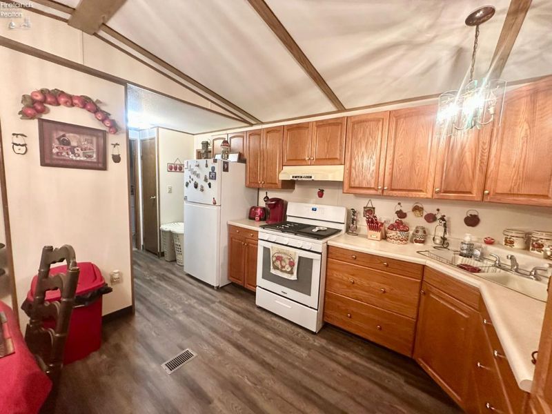 1420 E Main Street, Unit 28, Bellevue, OH 44811 Photo 16