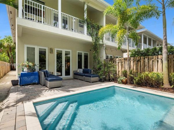 3139 Hibiscus St , Unit 3139, Miami, FL 33133