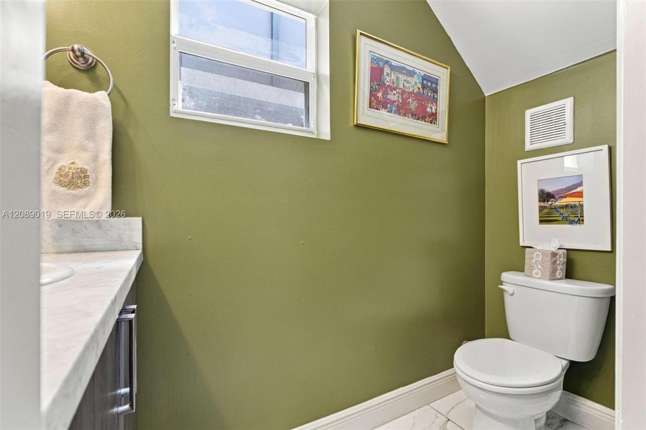 3139 Hibiscus St, Unit 3139, Miami, FL 33133 Photo