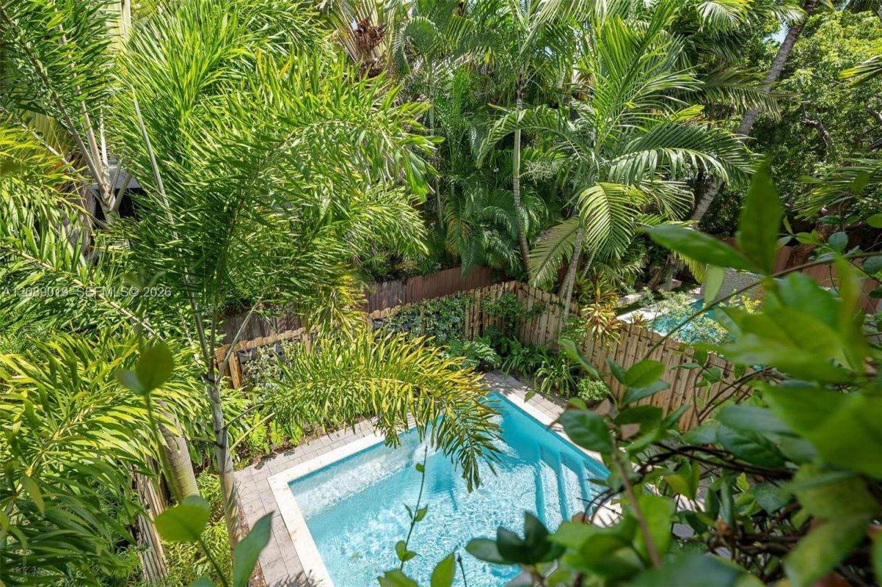 3139 Hibiscus St, Unit 3139, Miami, FL 33133 Photo