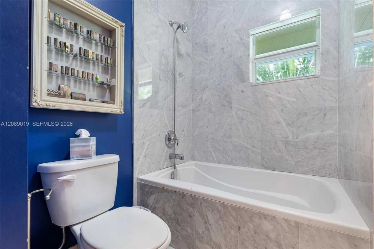 3139 Hibiscus St, Unit 3139, Miami, FL 33133 Photo