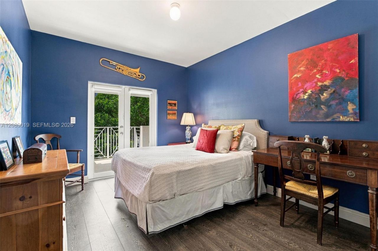 3139 Hibiscus St, Unit 3139, Miami, FL 33133 Photo