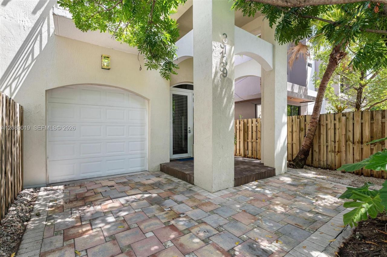 3139 Hibiscus St, Unit 3139, Miami, FL 33133 Photo