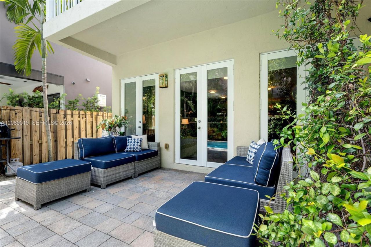 3139 Hibiscus St, Unit 3139, Miami, FL 33133 Photo