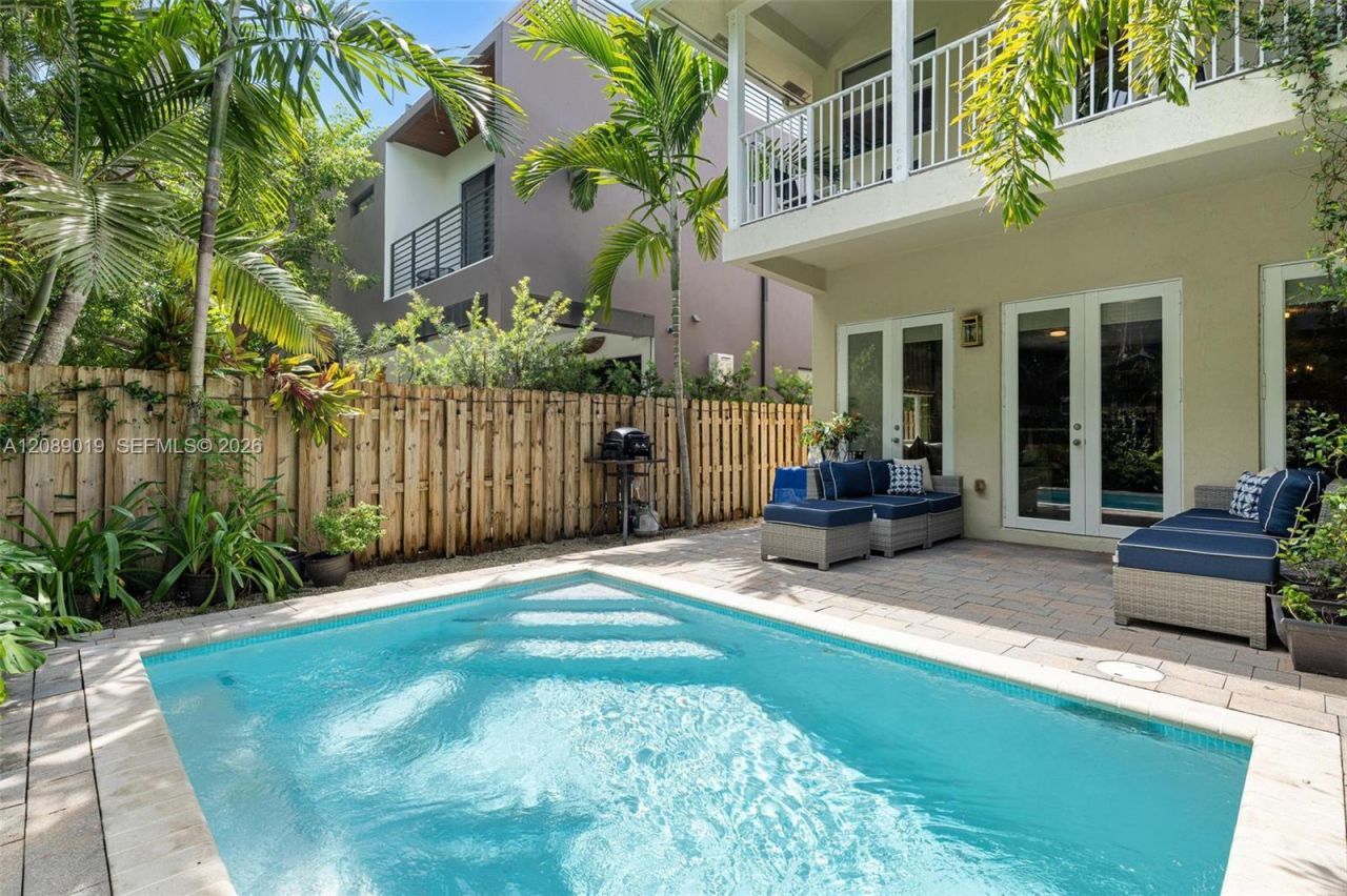 3139 Hibiscus St, Unit 3139, Miami, FL 33133 Photo