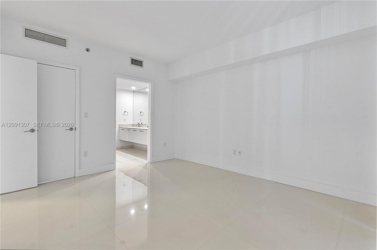 55 SE 6th St, Unit 3605, Miami, FL 33131 Photo