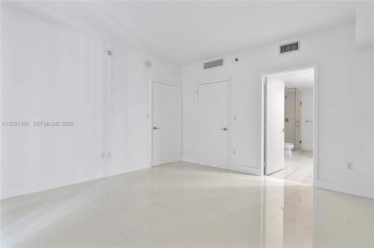 55 SE 6th St, Unit 3605, Miami, FL 33131 Photo