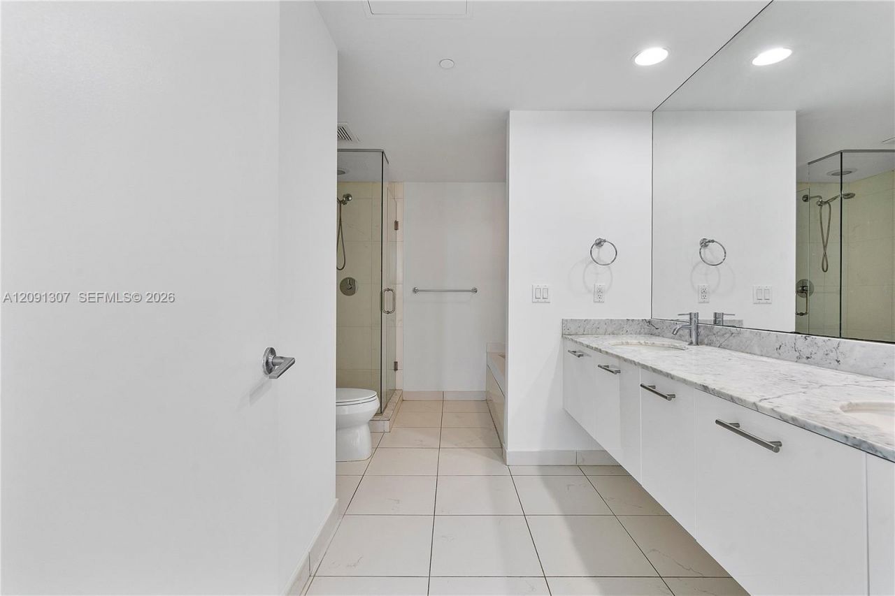 55 SE 6th St, Unit 3605, Miami, FL 33131 Photo