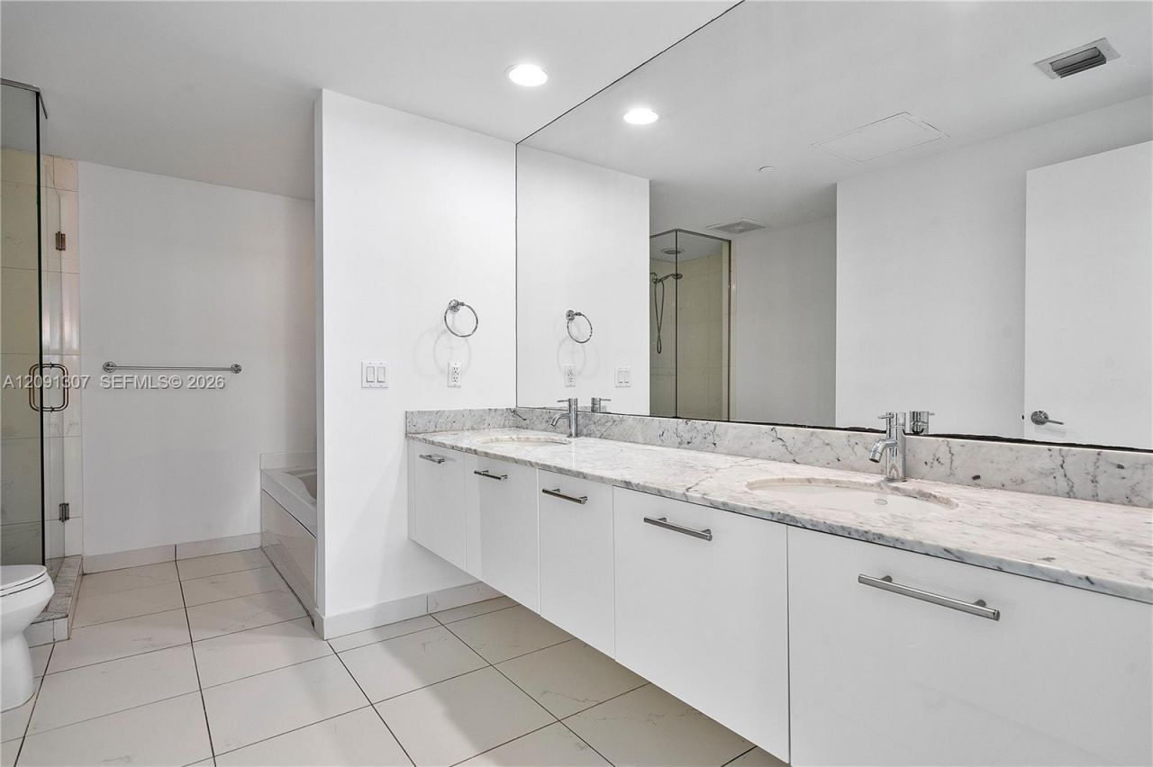 55 SE 6th St, Unit 3605, Miami, FL 33131 Photo