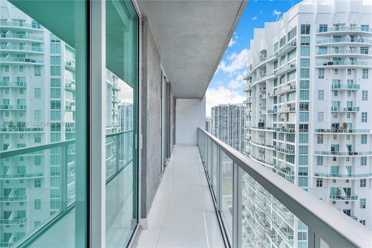 55 SE 6th St, Unit 3605, Miami, FL 33131 Photo