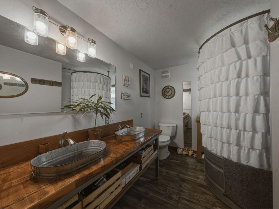 Property Image 61