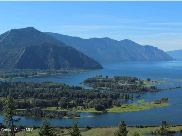 725 Derr Island Rd , Clark Fork, ID 83811