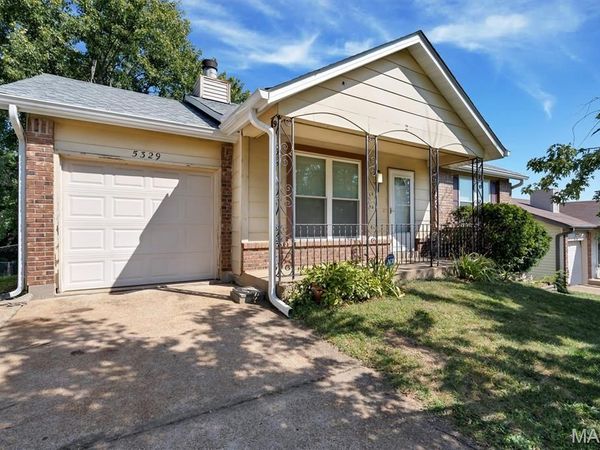 5329 Winthrop Drive, High Ridge, MO 63049