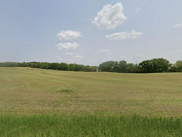 11 V/L Irving, Middleville, MI 49333