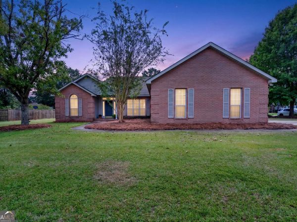107 Ivey Court, Warner Robins, GA 31088