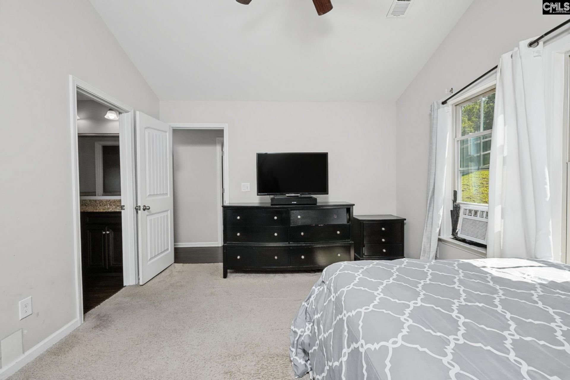 543 Lawndale Drive Photo 11