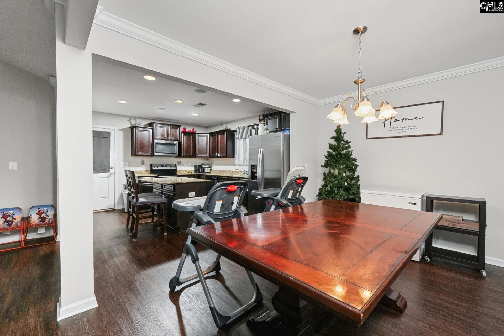 543 Lawndale Drive Photo 6
