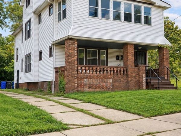 10305 Manor Avenue, Cleveland, OH 44104