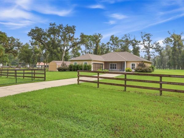 16 LAKESIDE DRIVE , OCALA, FL 34482