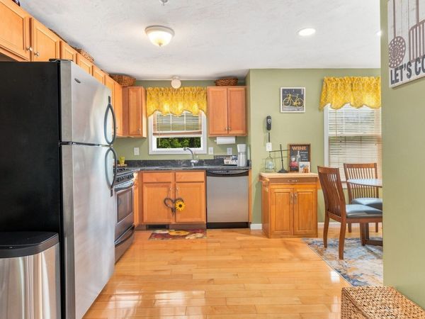 417 Hildreth St, Unit 5, Lowell, MA 01850