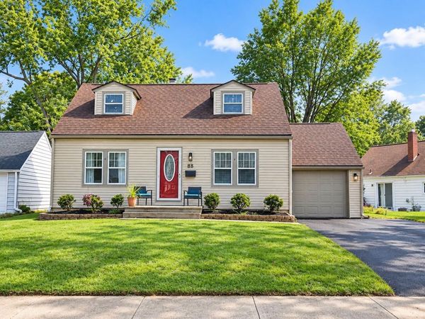 88 W Lincoln Avenue, Worthington, OH 43085
