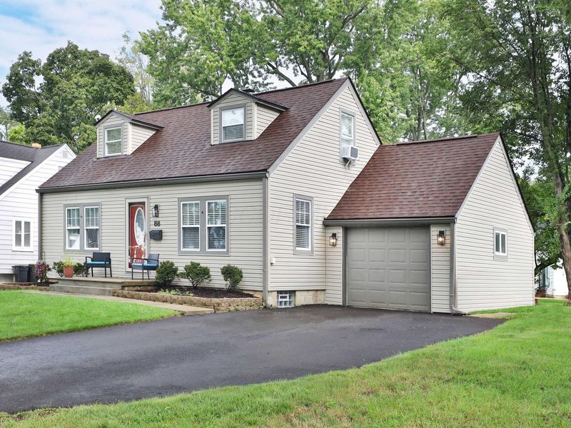 88 W Lincoln Avenue, Worthington, OH 43085 Photo 2