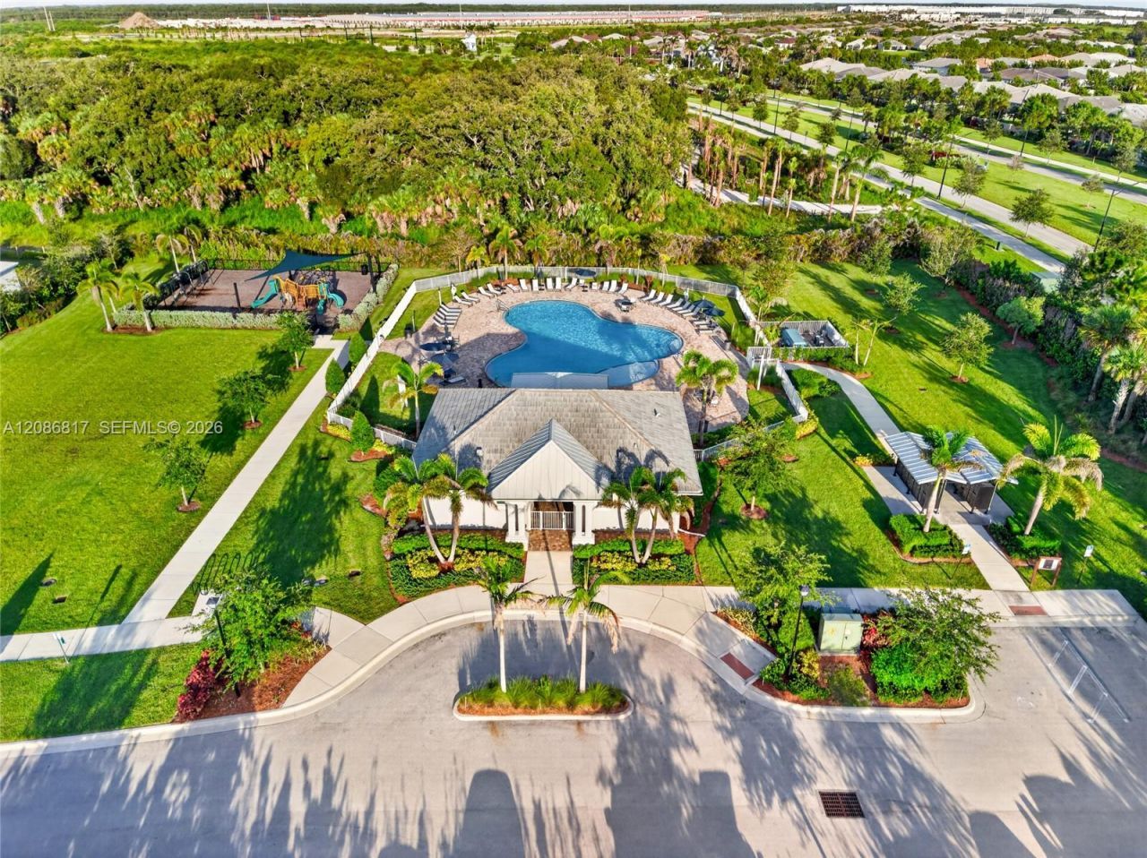 10494 SW Red Maple Way , Port Saint Lucie, FL 34987 Photo