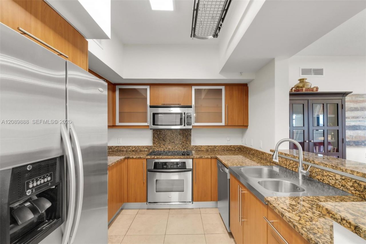 888 S Douglas Rd , Unit 1516, Coral Gables, FL 33134 Photo