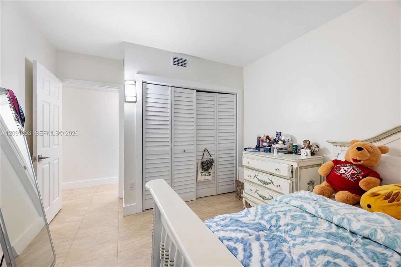 323 Navarre Ave, Unit 101, Coral Gables, FL 33134 Photo