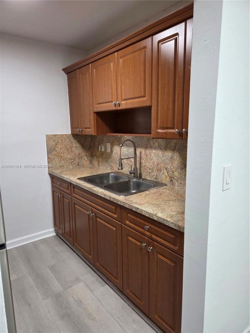 4655 Palm Ave, Unit 222, Hialeah, FL 33012 Photo