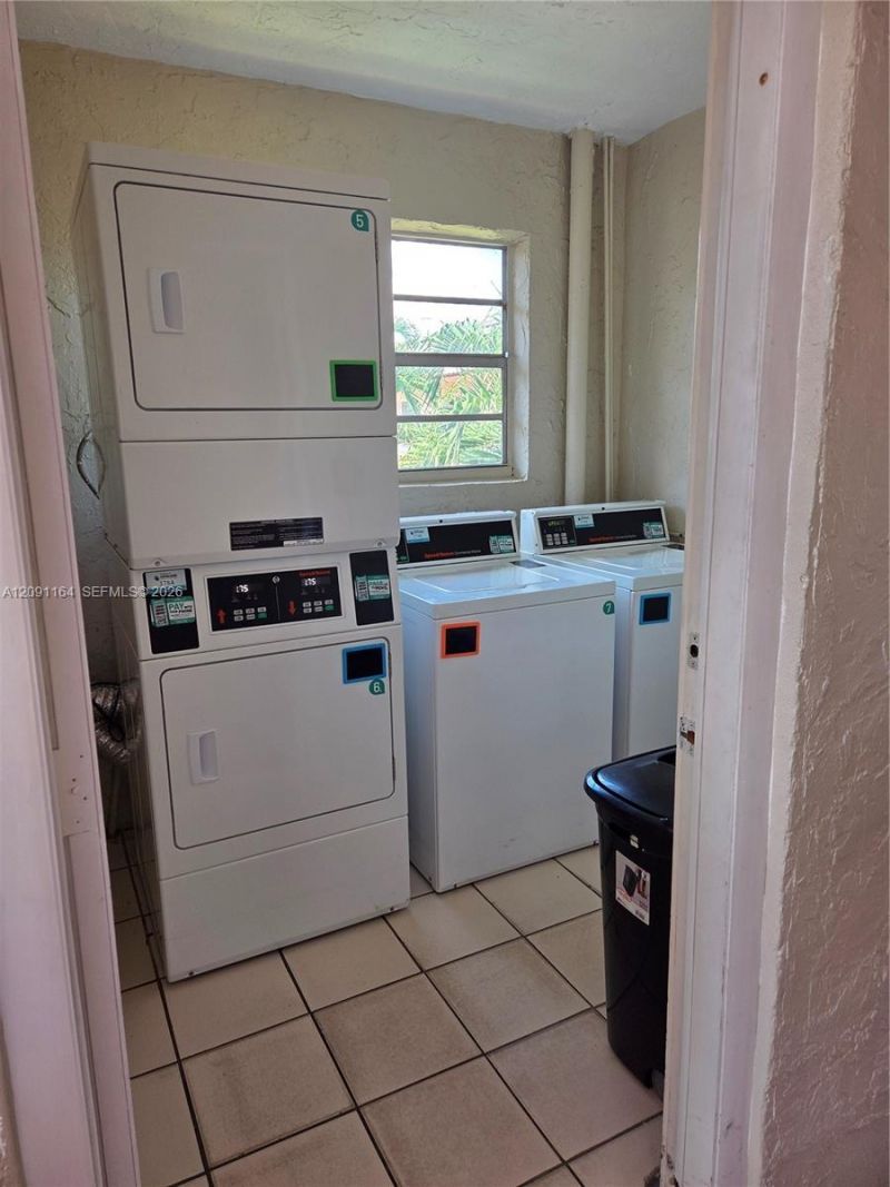 4655 Palm Ave, Unit 222, Hialeah, FL 33012 Photo