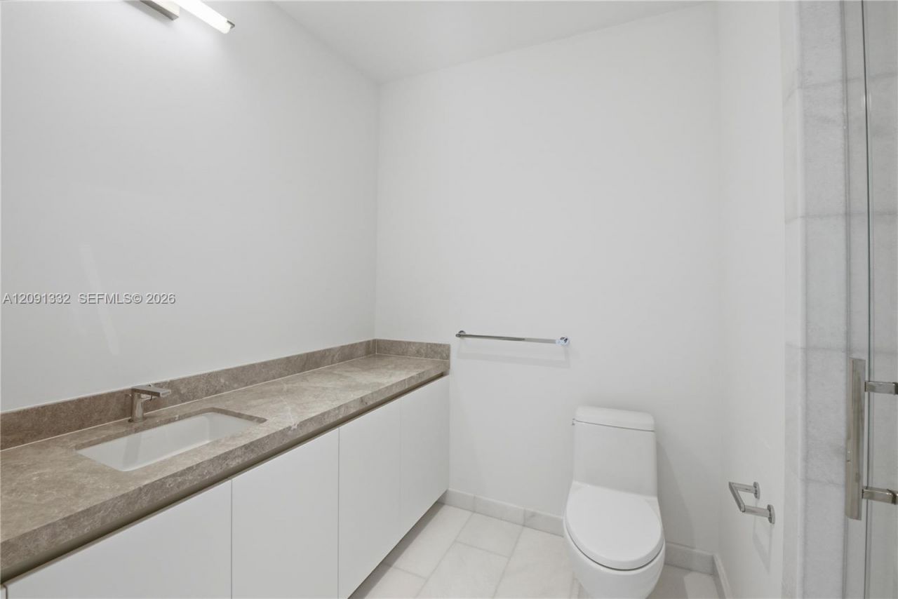 175 SE 25th Rd , Unit 3302, Miami, FL 33129 Photo