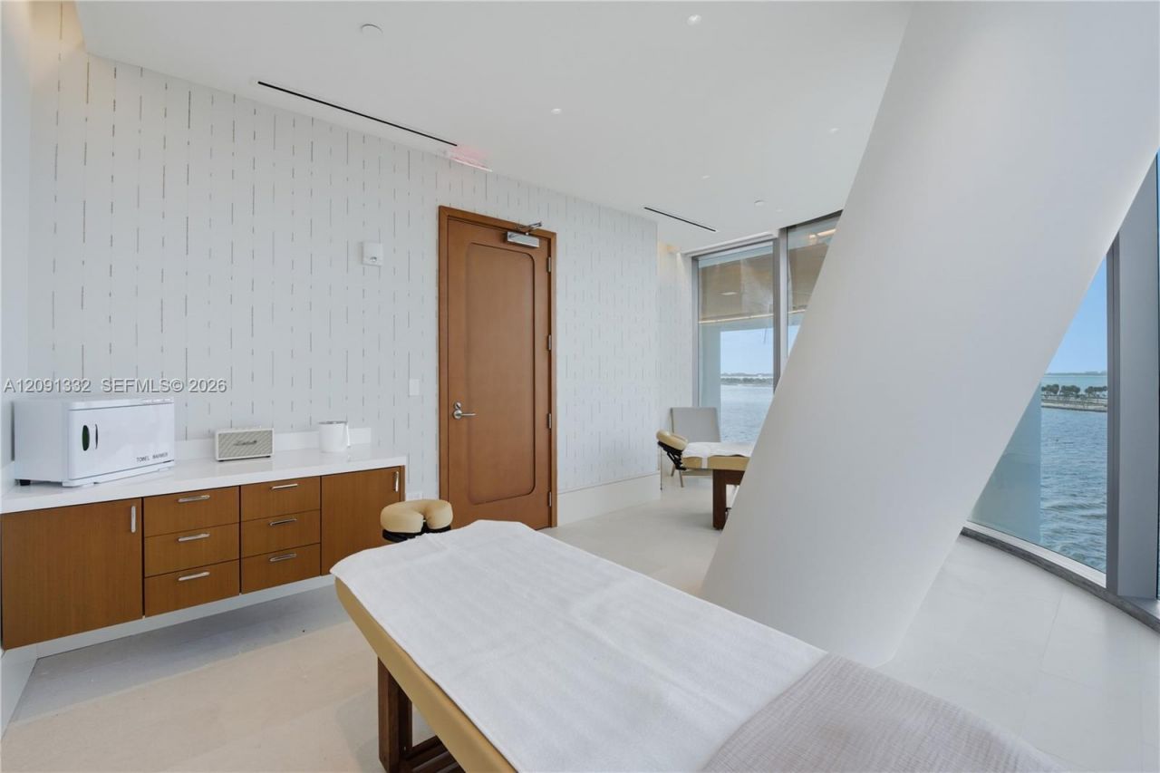 175 SE 25th Rd , Unit 3302, Miami, FL 33129 Photo