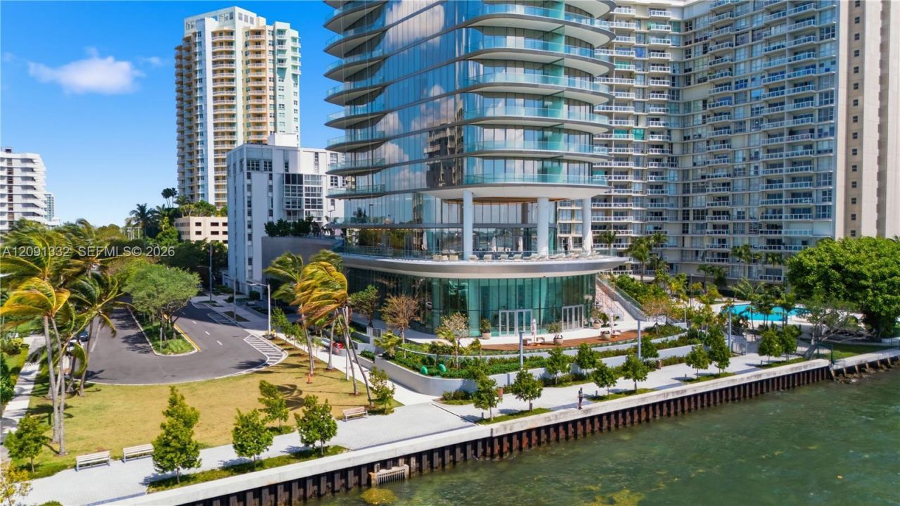 175 SE 25th Rd , Unit 3302, Miami, FL 33129 Photo