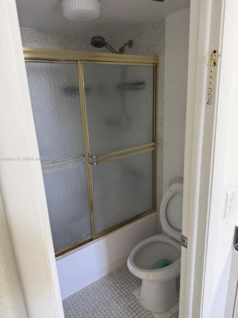 Please Call For Address, Unit 4G1, Miami, FL 33193 Photo