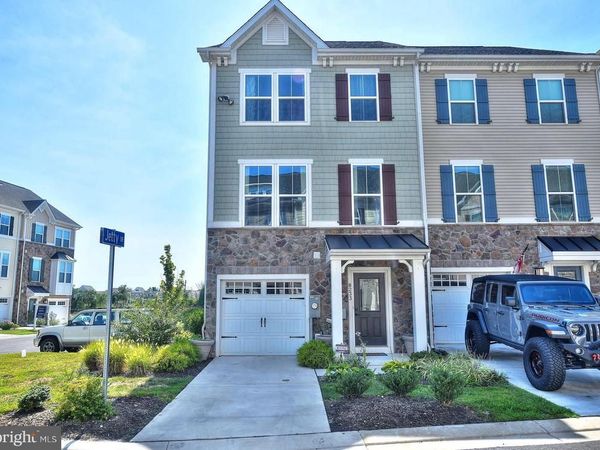 8233 SECLUDED COVE LANE, DUNDALK, MD 21222