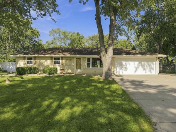 9819 Cinderella Lane, Fort Wayne, IN 46835