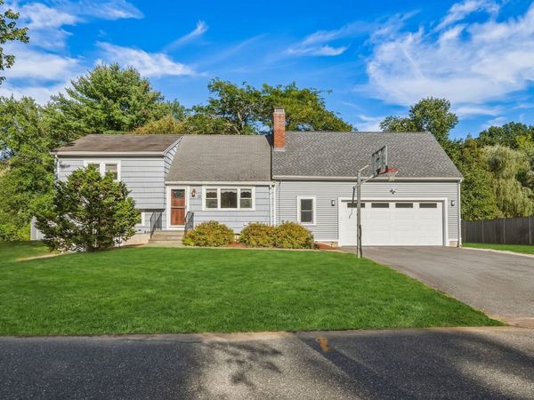 12 Dean Rd, Wayland, MA 01778