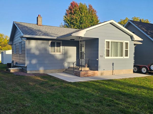 713 S Elm Street, Lamberton, MN 56152